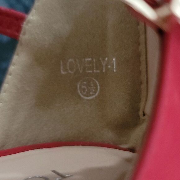 BRAND NEW TOP MODA  LOVELY-1  CRISS-CROSS ANKLE STRAP BLOCK HEELS - Picture 12 of 16